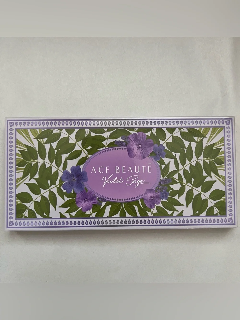Ace Beaute ten pan